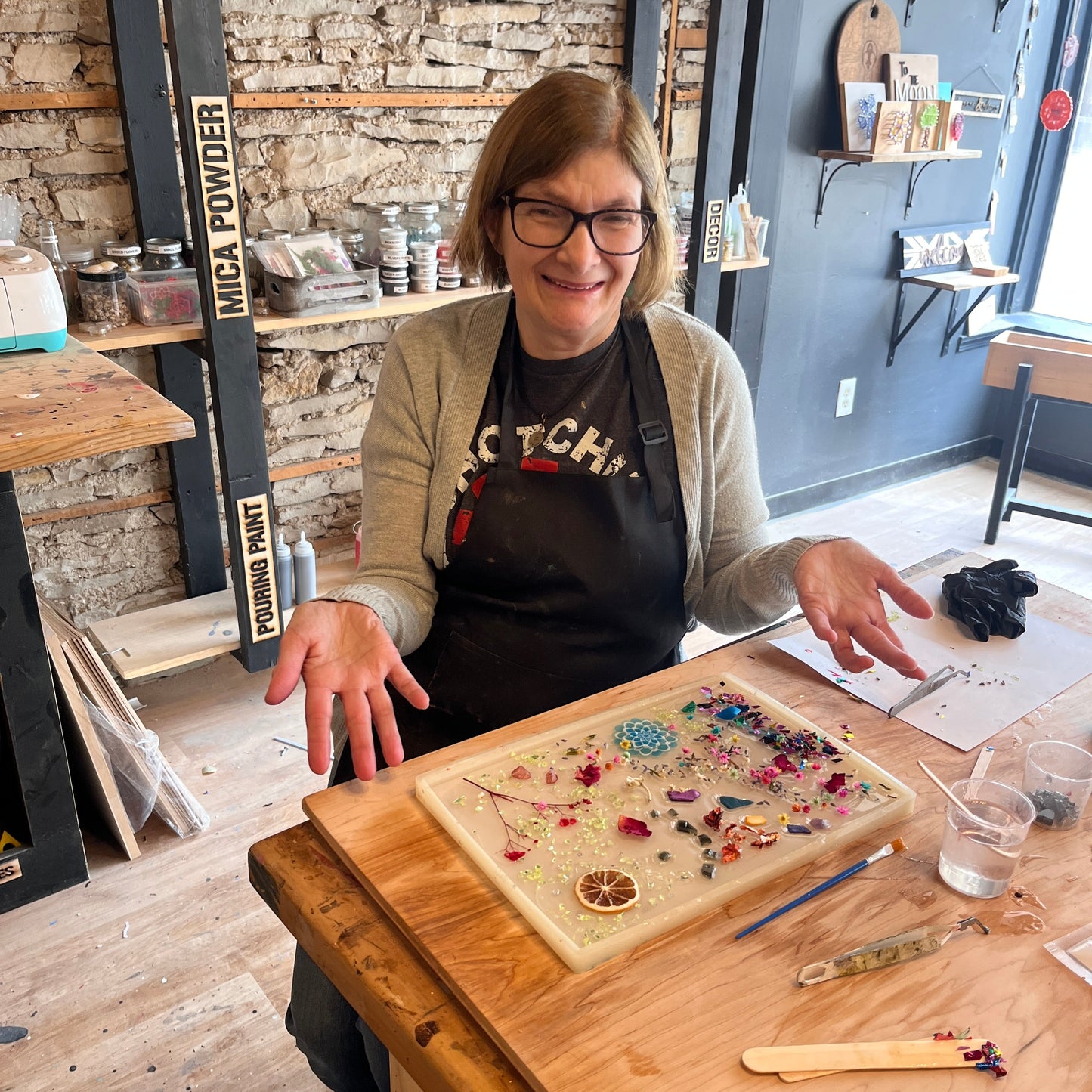 Epoxy Floral Suncatcher Workshop