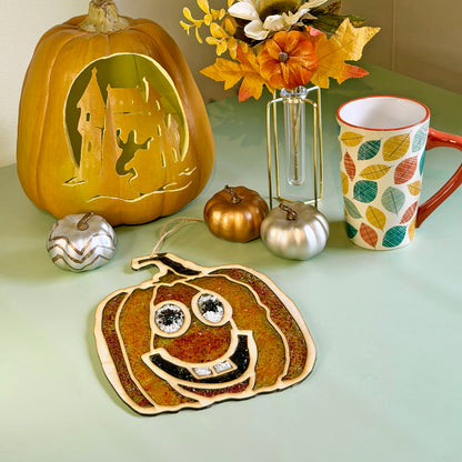 Jack-o'-Lantern Crushed Glass Suncatcher Kit