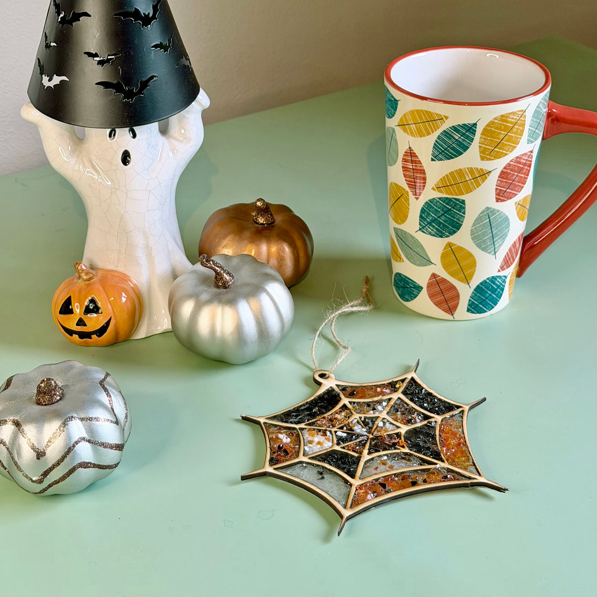 Spiderweb Crushed Glass Suncatcher Kit