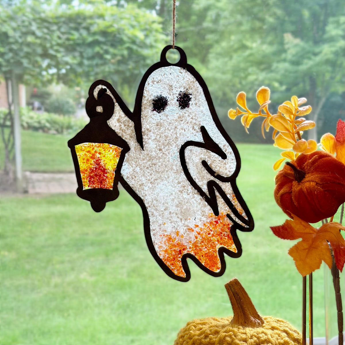Ghost Crushed Glass Suncatcher Kit